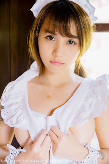 赤裸的美奈子
